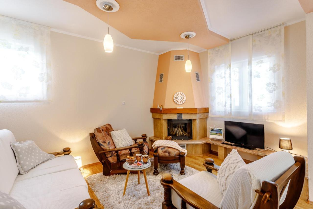 Holiday Home Memories And Joy Imotski Exterior foto